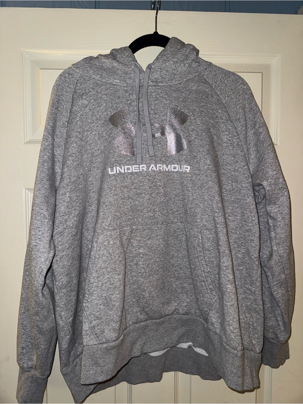 Under Armour XL Gray Fleece Pullover Hoodie Sparkle Logo